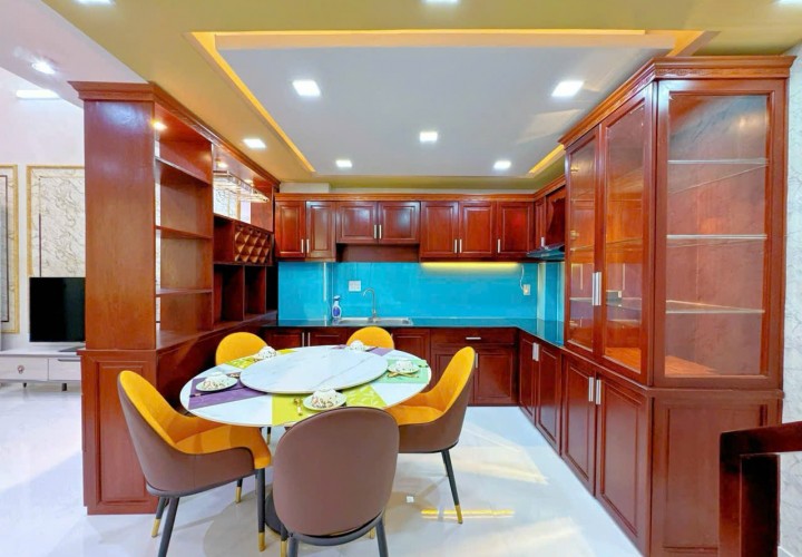 NHÀ ĐẸP – GIÁ TỐT – CẦN BÁN CĂN NHÀ 5 Tầng Tại Đường Bùi Quang Là, P.12, Q. Gò Vấp,TP. Hồ Chí Minh.