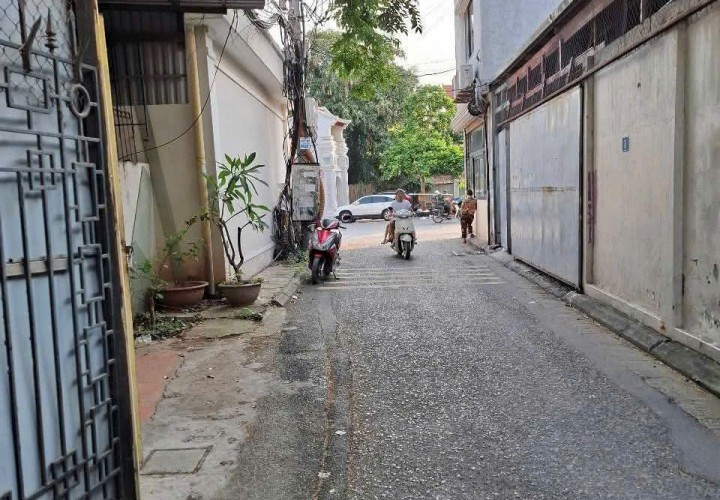 HÀNG HIẾM – TRUNG TÂM NGỌC THỤY – 2 LÔ ĐẸP GIÁ TỐT – MẶT PHỐ HOA HẬU Tại Long Biên, Hà Nội