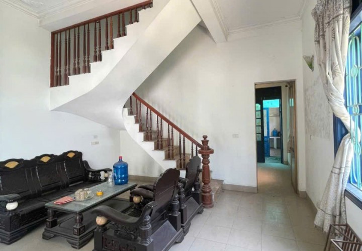 HÀNG HIẾM – TRUNG TÂM NGỌC THỤY – 2 LÔ ĐẸP GIÁ TỐT – MẶT PHỐ HOA HẬU Tại Long Biên, Hà Nội