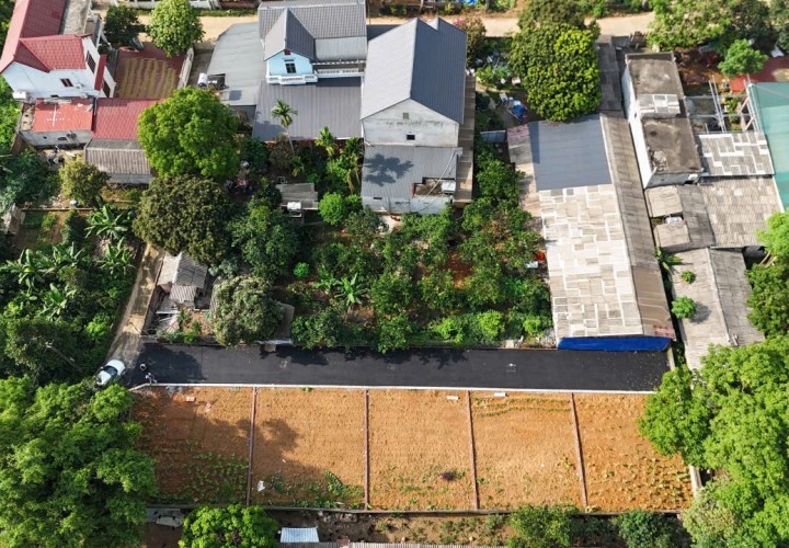 Chính Chủ Bán 5 Lô Đất Hàng F0 Mặt Đường Liên Xã Hoà Thạch Cũ Nay là Phú Cát - TP Hà Nội