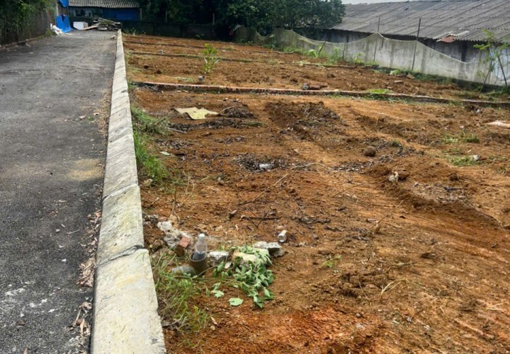 Chính Chủ Bán 5 Lô Đất Hàng F0 Mặt Đường Liên Xã Hoà Thạch Cũ Nay là Phú Cát - TP Hà Nội