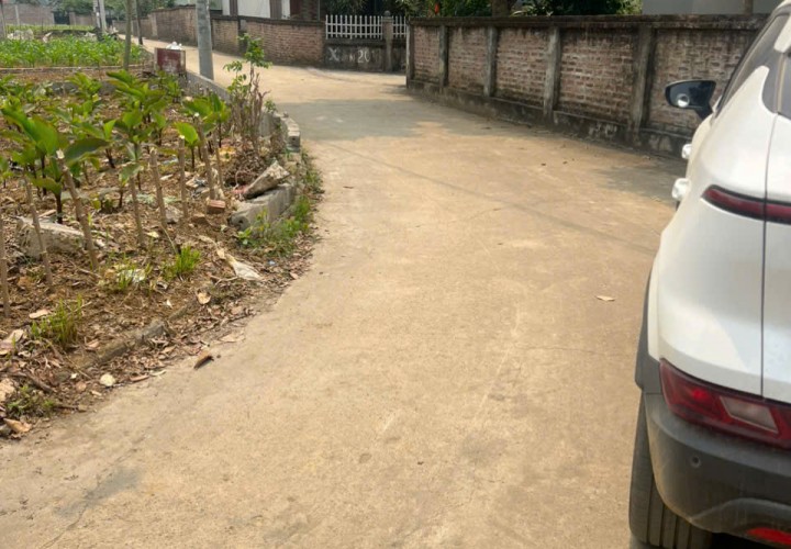 Chính Chủ Bán 5 Lô Đất Hàng F0 Mặt Đường Liên Xã Hoà Thạch Cũ Nay là Phú Cát - TP Hà Nội