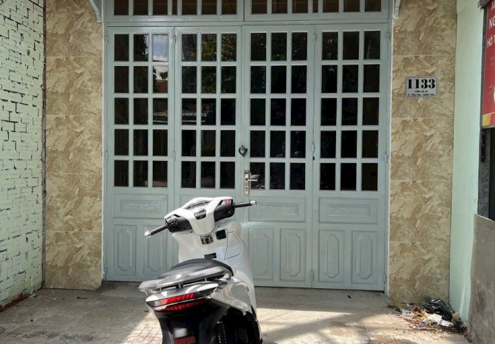 NHÀ ĐẸP – GIÁ TỐT  – CHÍNH CHỦ CẦN BÁN Nhà Tại 1133 Tỉnh Lộ 10, Phường Tân Tạo, Bình Tân, HCM