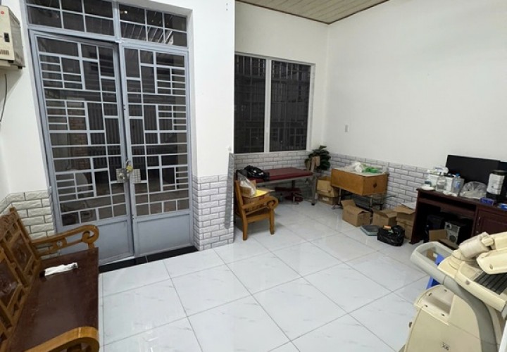 NHÀ ĐẸP – GIÁ TỐT –CHÍNH CHỦ CẦN BÁN NHÀ TẠI Phường Hiệp Thành, TP. Thủ Dầu Một ., Bình Dương