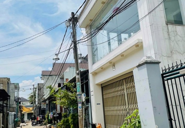 VỊ TRÍ ĐẸP - GIÁ TỐT - Chính Chủ  Bán Nhà 1 Trệt 2 Lầu - Phường Tân Hòa, Biên Hòa, Đồng Nai