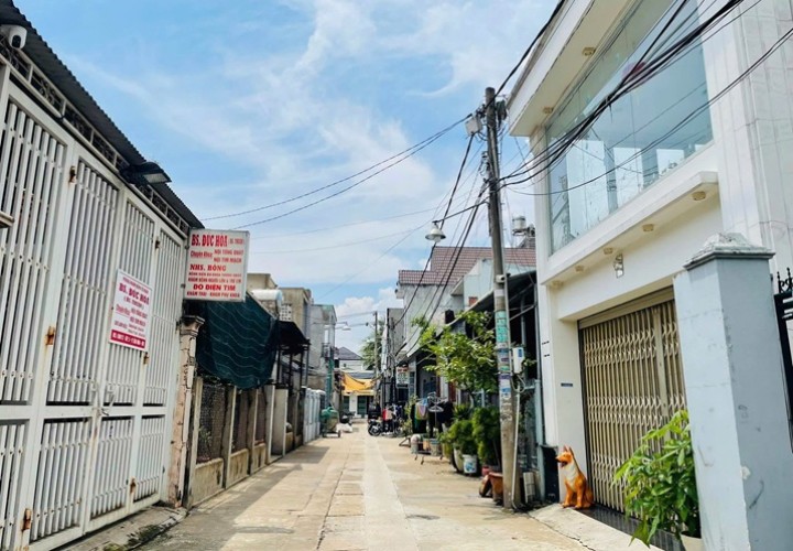 VỊ TRÍ ĐẸP - GIÁ TỐT - Chính Chủ  Bán Nhà 1 Trệt 2 Lầu - Phường Tân Hòa, Biên Hòa, Đồng Nai