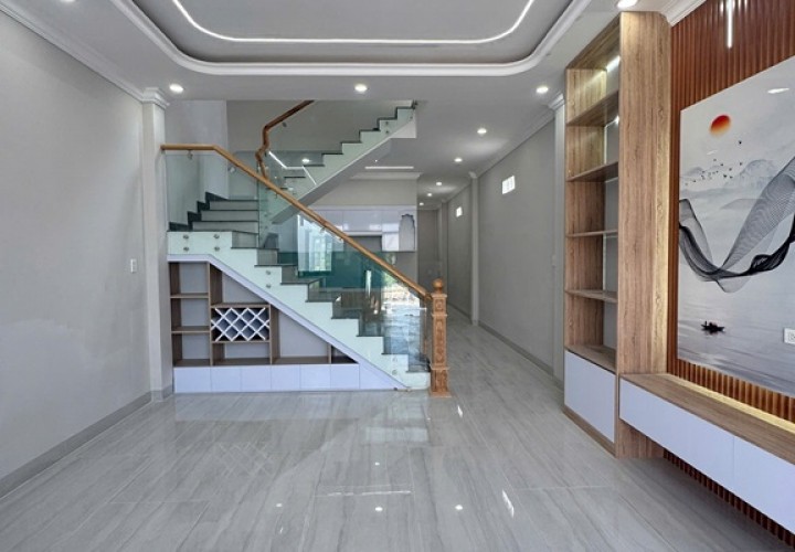 NHÀ ĐẸP – GIÁ TỐT – CHÍNH CHỦ CẦN BÁN NHÀ MỚI XÂY VỊ TRÍ ĐẮC ĐỊA Xã Phước Vân  Cần Đước, Long an