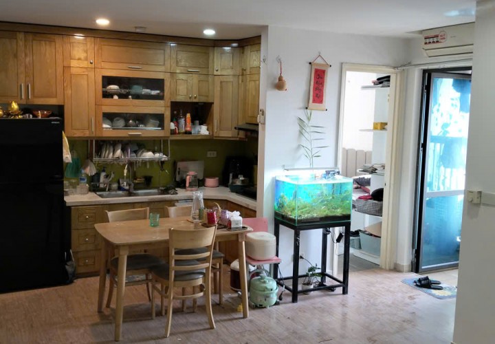 CĂN HỘ ĐẸP - GIÁ TỐT- CHÍNH CHỦ Cần Bán Nhanh Căn Hộ A: Tầng Trung, Toà Bắc Rice City, Linh Đàm.