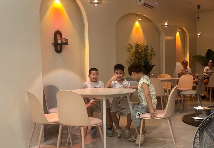 NHÀ ĐẸP - GIÁ TỐT - Bán Nhà Mặt Tiền Kinh Doanh Đẹp Tại 199 Hùng Vương, phường Vị Hoàng, TP Nam Định