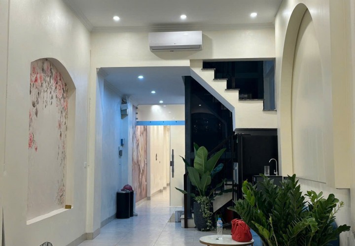 NHÀ ĐẸP - GIÁ TỐT - Bán Nhà Mặt Tiền Kinh Doanh Đẹp Tại 199 Hùng Vương, phường Vị Hoàng, TP Nam Định