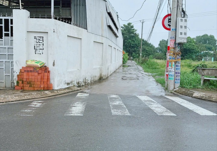 ĐẦU TƯ SINH LỜI - Cần Bán Nhà Hoặc Đất Vị trí Đẹp Trung Tâm Thị Trấn Đức Hòa,Huyện Đức Hòa, Long An.