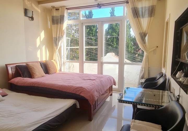 HOMESTAY ĐẸP- GIÁ TỐT CHÍNH CHỦ  BÁN NHANH HOMESTAY 2 MẶT TIỀN TẠI 52 Ngô Văn Sở  phường 9 cũ Đà Lạt