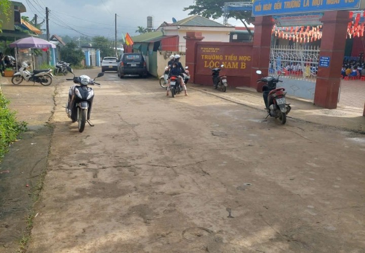 ĐẤT ĐẸP - ĐẦU TƯ SINH LỜI - Chính Chủ Cần Bán Lô Đất Thôn 8, Xã Lộc Nam Bảo Lâm, Lâm Đồng