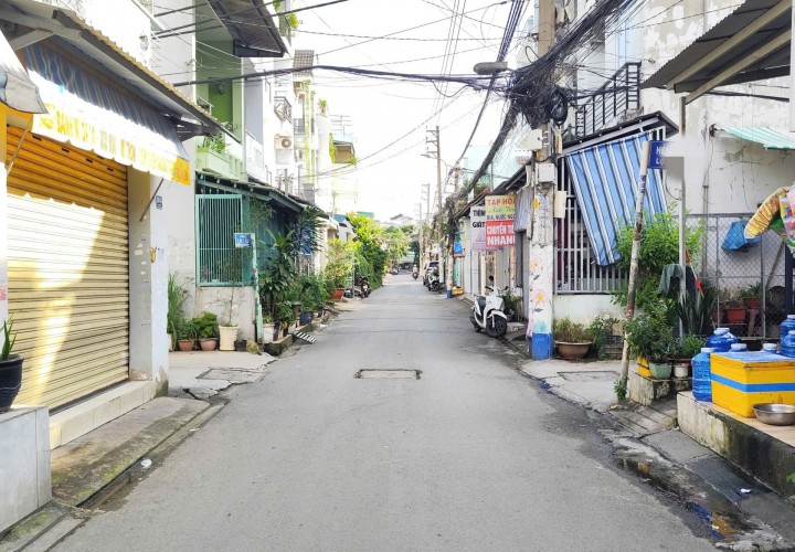 GIÁ TỐT - CHÍNH CHỦ Cần Bán Nhanh Căn Nhà  Mặt Tiền Hẻm Xe Hơi 6m  Tại Quận Bình Tân, TP HCM