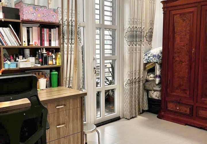 NHÀ ĐẸP- GIÁ TỐT CẦN BÁN NHANH căn nhà mặt tiền tại quận 5 TPHCM