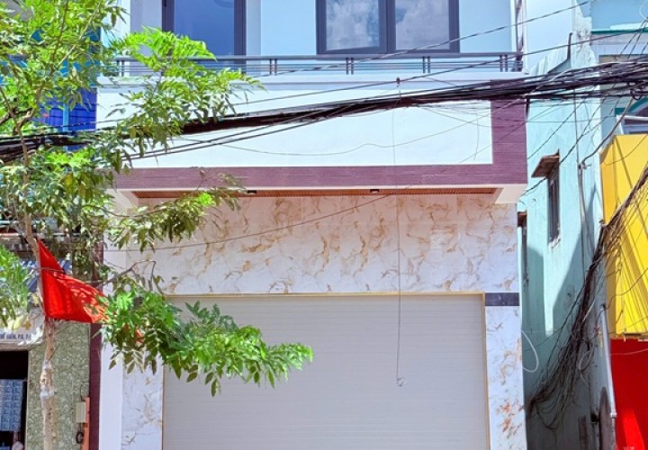 NHÀ ĐẸP – GIÁ TỐT  - CẦN BÁN CĂN NHÀ  VỊ TRÍ ĐẸP  TẠI đường Phạm Thế Hiển,  P.6, Q. 8, TP.HCM