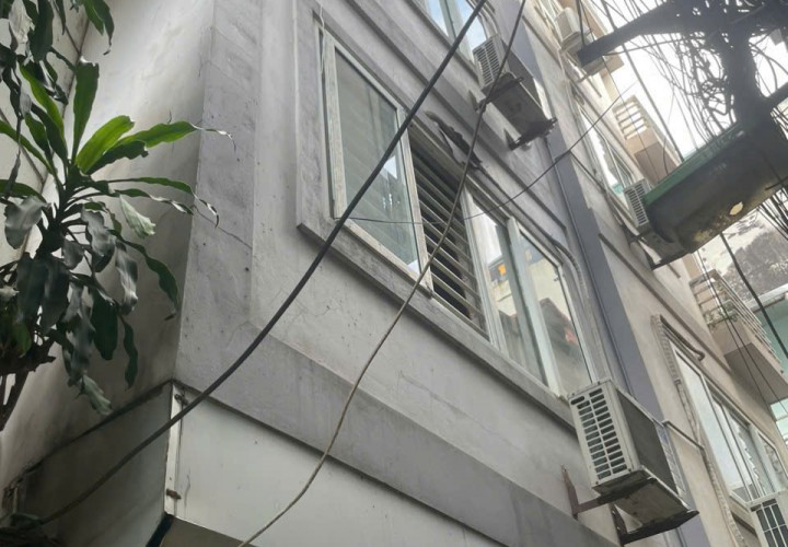 NHÀ ĐẸP- GIÁ TỐT - CẦN BÁN CĂN NHÀ SỐ 1A Ngõ 165/12 Phố Cầu Giấy, P. Dịch Vọng, Q.Cầu Giấy, TP Hà Nội