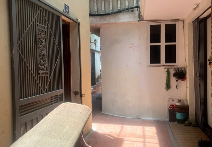 HOT HOT CHÍNH CHỦ CẦN BÁN NHANH căn nhà vị trí đẹp tại quận Đống Đa, TP Hà Nội