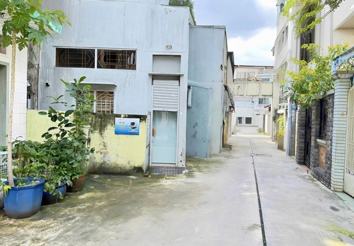 NHÀ ĐẸP- GIÁ TỐT CẦN BÁN NHANH NHÀ 2 TẦNG hẻm Lê Đại Hành, quận 11, TPHCM