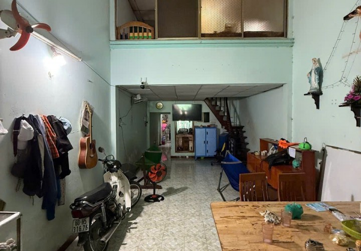 NHÀ ĐẸP – GIÁ TỐT –CẦN BÁN GẤP NHÀ TẠI Huỳnh Thị Hai, Tân Chánh Hiệp, Q.12, HCM