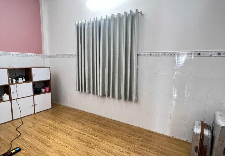 NHÀ ĐẸP – GIÁ TỐT – CHÍNH CHỦ CẦN BÁN Căn Nhà Nằm Kế Bên Khu Lacasa tại Phường Phú Thuận, Quận 7