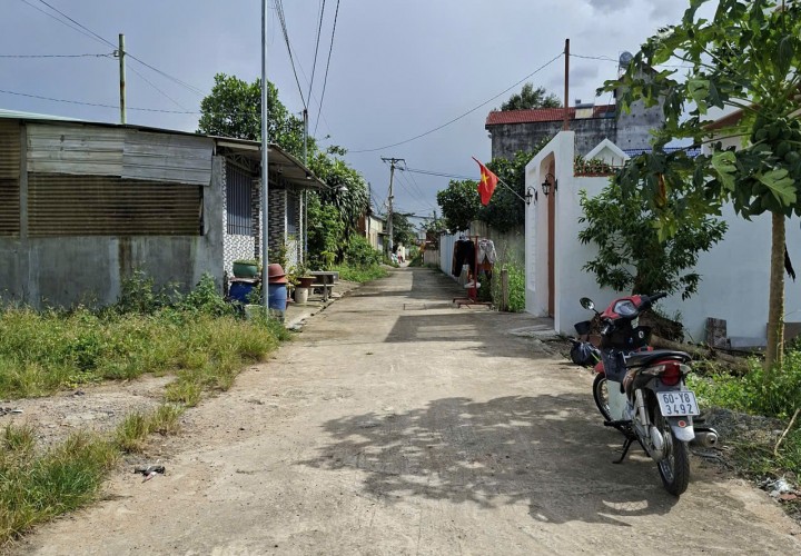 BÁN ĐẤT CHÍNH CHỦ - ĐẤT ĐẸP - GẦN SÂN BAY - GIÁ TỐT - Tại khu trung tâm Long Thành, Đồng Nai.