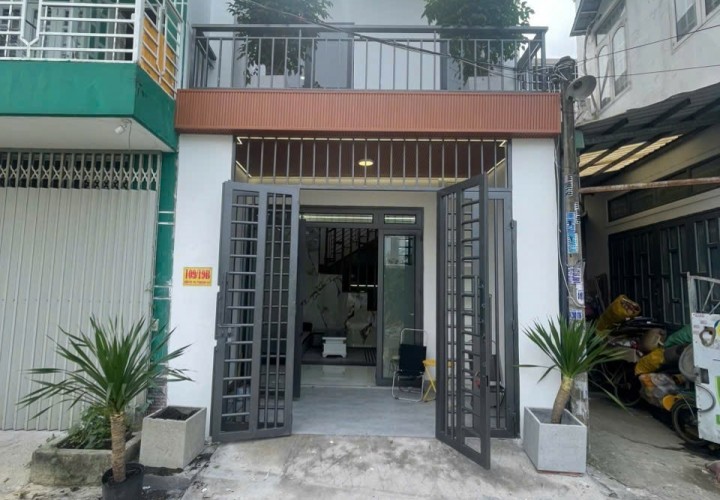 NHÀ ĐẸP- GIÁ TỐT - NHANH TAY SỞ HỮU NGAY 2 CĂN NHÀ TRÊN CÙNG THỬA Tại Quận 12, TP HCM