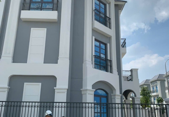 BÁN BIỆT THỰ ĐƠN LẬP V3-96  – GIÁ TỐT  – CHÍNH CHỦ CẦN BÁN TẠI The Manhattan Glory, Đường Nguyễn Xiển