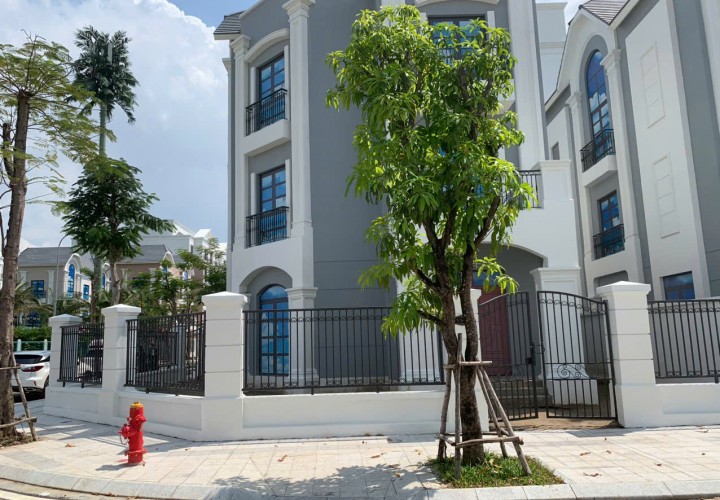 BÁN BIỆT THỰ ĐƠN LẬP V3-96  – GIÁ TỐT  – CHÍNH CHỦ CẦN BÁN TẠI The Manhattan Glory, Đường Nguyễn Xiển