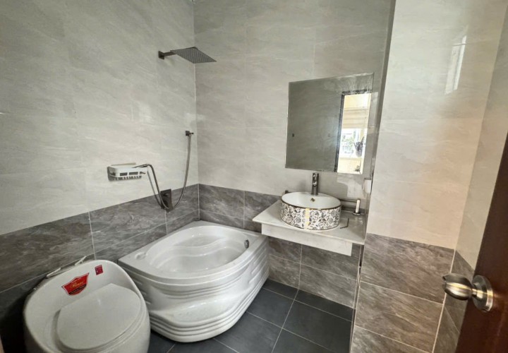 NHÀ ĐẸP- GIÁ ĐẦU TƯ CẦN BÁN NHANH CĂN NHÀ tại Phường 7, Quận Bình Thạnh