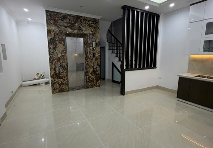 Nhanh tay sở hữu nhà riêng siêu phẩm khu vực Trần Duy Hưng, Trung Hòa, Cầu Giấy, Hà Nội