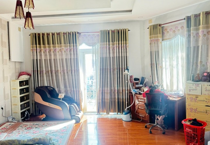 NHÀ ĐẸP- GIÁ TỐT CHÍNH CHỦ CẦN BÁN NHANH CĂN NHÀ vị trí đẹp tại quận 12, TPHCM