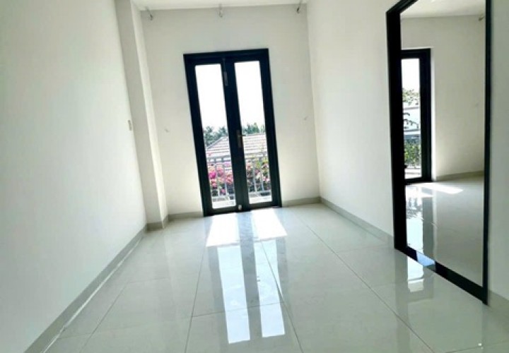 NHÀ ĐẸP- GIÁ TỐT- CHÍNH CHỦ BÁN GẤP Tại Xã Vĩnh Hiệp, Nha Trang